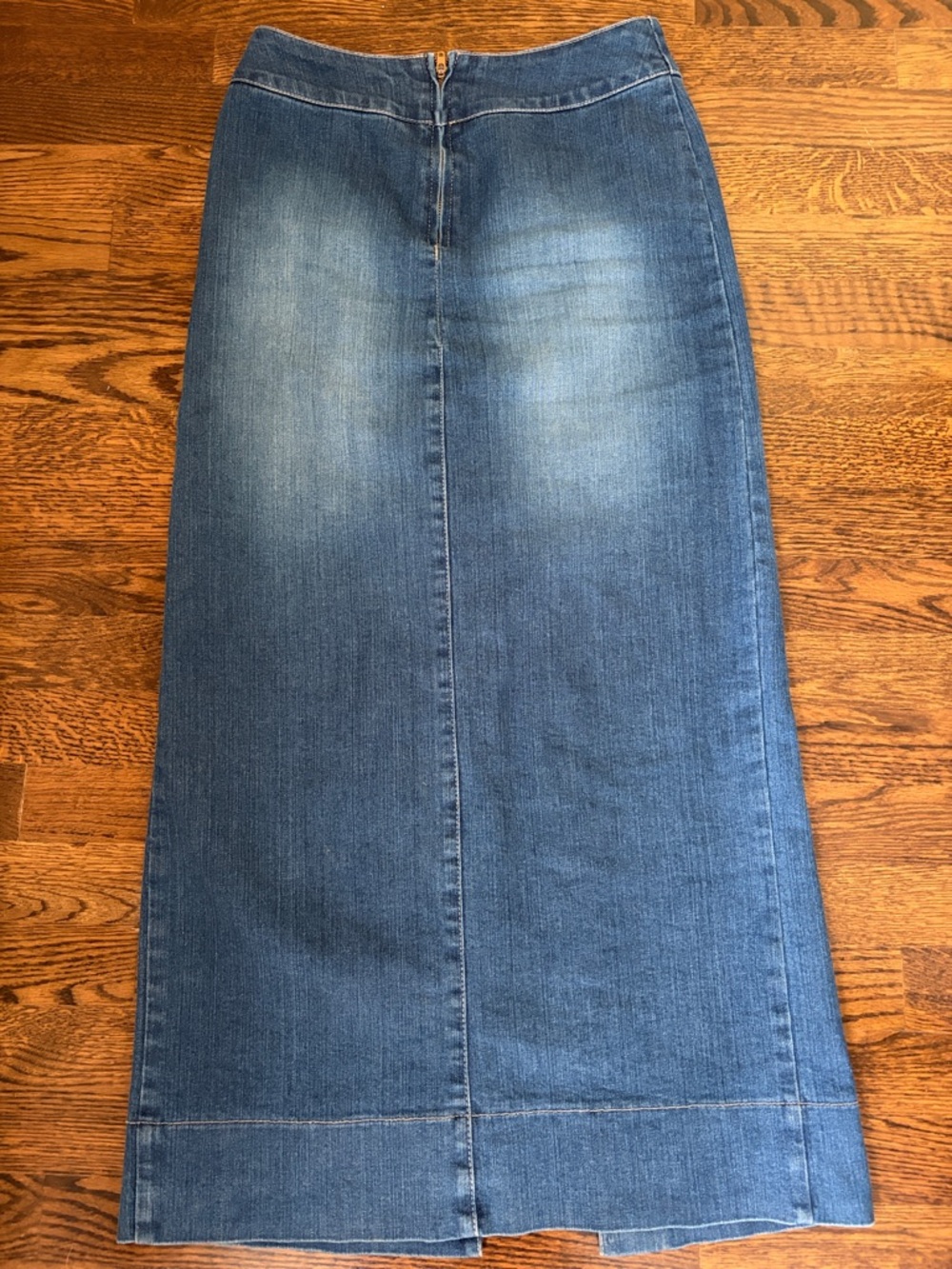 VINTAGE 90’s dead stock Medium Blue Denim Maxi Skirt with Slit - Picture 3 of 8